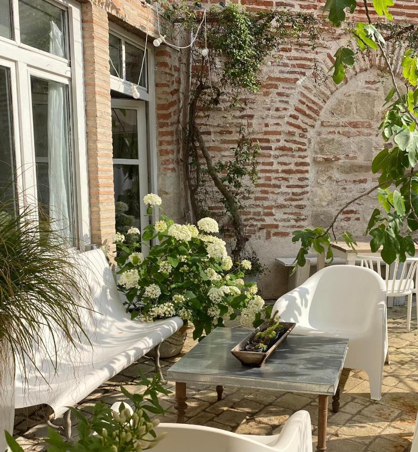La Maison Sur La Place Penne-dʼAgenais エクステリア 写真